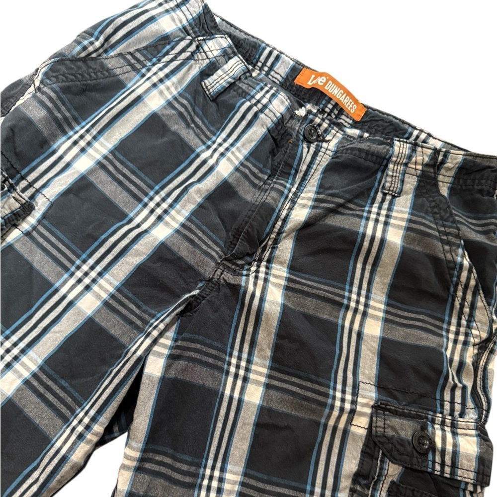 Men’s Lee Dungarees cargo shorts, plaid, cotton, size 32, GUC